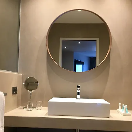 De La - Jean De Luz Hotell