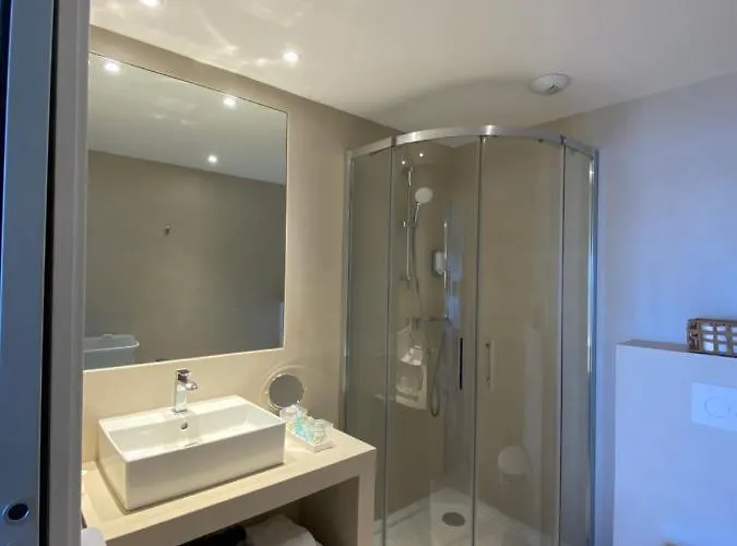 De La - Jean De Luz Готель 4*