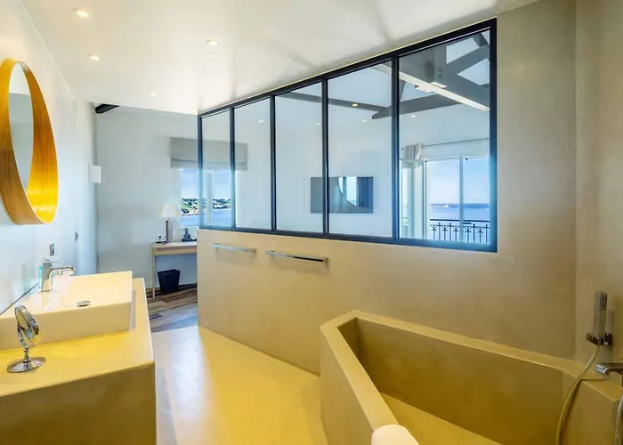 De La - Jean De Luz Hotel