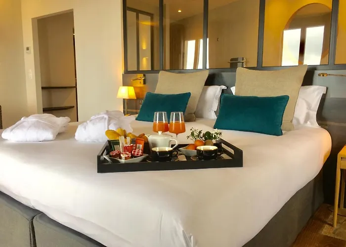 De La - Jean De Luz Готель 4*